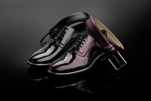 Load image into Gallery viewer, Man Shoes Elegant Design Silver Border Top Quality Leather Insert
