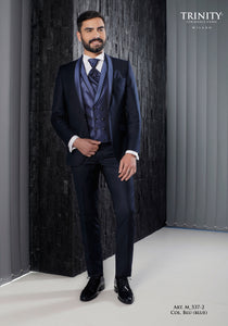 Elegant Man'S Formal Suit