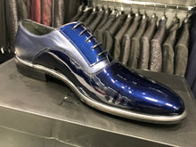 Load image into Gallery viewer, Man Shoes Elegant Design Silver Border Top Quality Leather Insert

